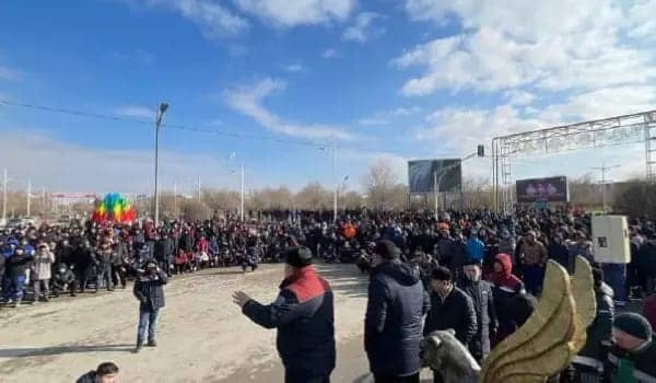 Riunione dei lavoratori petroliferi di Zhanaozen, 6 gennaio